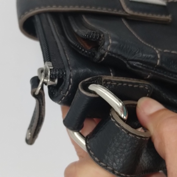 Tignanello Crossbody Bag Purse black soft leather 3 compartments  adj strap - Picture 8 of 12